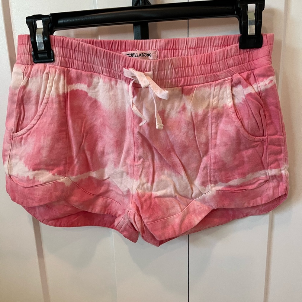 Billabong size large pink shorts